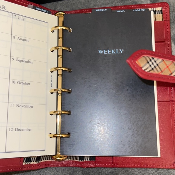 Burberry preloved leather pocket notebook excellent condition comes with box - Picture 6 of 16